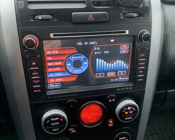 Чорний Сузукі Гранд Вітара, об'ємом двигуна 2.4 л та пробігом 188 тис. км за 10500 $, фото 7 на Automoto.ua