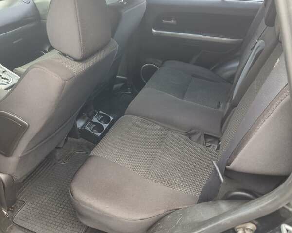 Чорний Сузукі Гранд Вітара, об'ємом двигуна 2.4 л та пробігом 328 тис. км за 9900 $, фото 1 на Automoto.ua