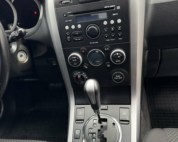 Сузуки Гранд Витара 2011 в Виннице на Automoto.ua Черный Сузуки Гранд Витара, объемом двигателя 2.4 л и пробегом 78 тыс. км за 11500 $, фото 32 на Automoto.ua