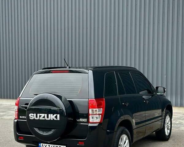 Чорний Сузукі Гранд Вітара, об'ємом двигуна 2.39 л та пробігом 155 тис. км за 13900 $, фото 5 на Automoto.ua