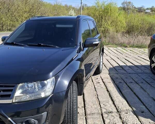 Чорний Сузукі Гранд Вітара, об'ємом двигуна 2.39 л та пробігом 142 тис. км за 13000 $, фото 6 на Automoto.ua