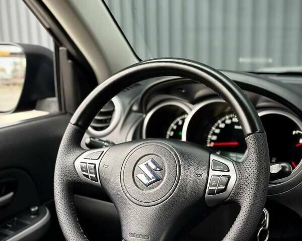 Чорний Сузукі Гранд Вітара, об'ємом двигуна 2.39 л та пробігом 155 тис. км за 13900 $, фото 13 на Automoto.ua