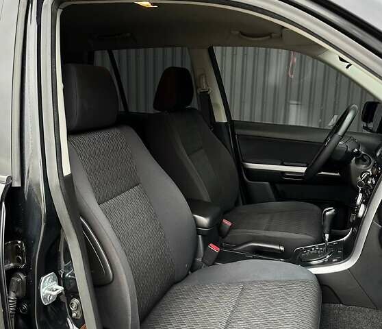 Чорний Сузукі Гранд Вітара, об'ємом двигуна 2.39 л та пробігом 155 тис. км за 13900 $, фото 9 на Automoto.ua