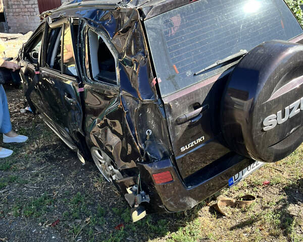 Фіолетовий Сузукі Гранд Вітара, об'ємом двигуна 2 л та пробігом 190 тис. км за 1100 $, фото 1 на Automoto.ua