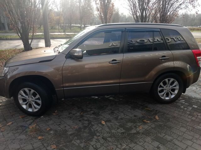 Коричневый Сузуки Гранд Витара, объемом двигателя 2.4 л и пробегом 140 тыс. км за 14000 $, фото 2 на Automoto.ua