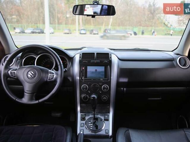 Коричневый Сузуки Гранд Витара, объемом двигателя 2.39 л и пробегом 225 тыс. км за 9500 $, фото 12 на Automoto.ua