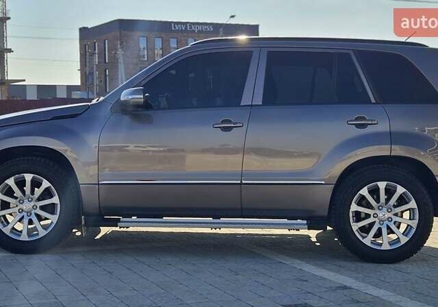 Коричневий Сузукі Гранд Вітара, об'ємом двигуна 2.39 л та пробігом 163 тис. км за 13000 $, фото 9 на Automoto.ua