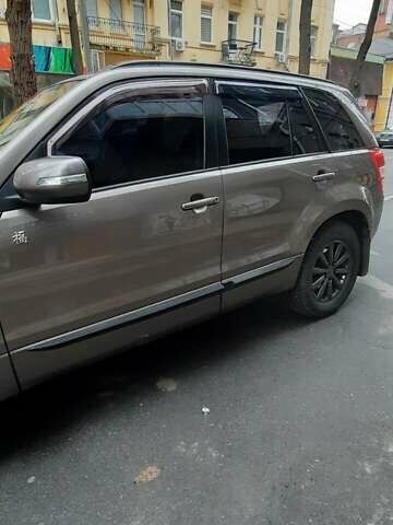 Коричневый Сузуки Гранд Витара, объемом двигателя 2.39 л и пробегом 92 тыс. км за 12700 $, фото 2 на Automoto.ua