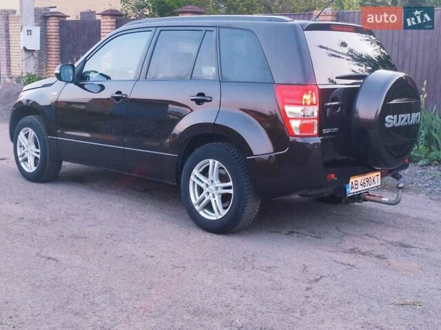 Коричневый Сузуки Гранд Витара, объемом двигателя 1.9 л и пробегом 215 тыс. км за 12600 $, фото 2 на Automoto.ua