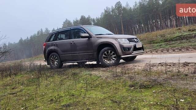 Коричневый Сузуки Гранд Витара, объемом двигателя 2.4 л и пробегом 160 тыс. км за 14202 $, фото 2 на Automoto.ua