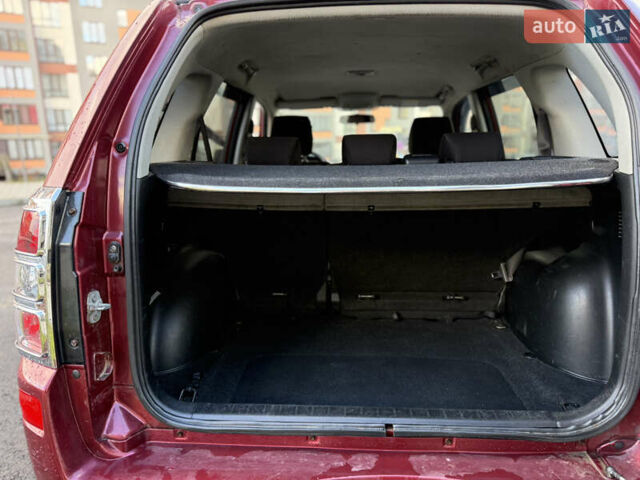 Червоний Сузукі Гранд Вітара, об'ємом двигуна 2 л та пробігом 281 тис. км за 6200 $, фото 20 на Automoto.ua