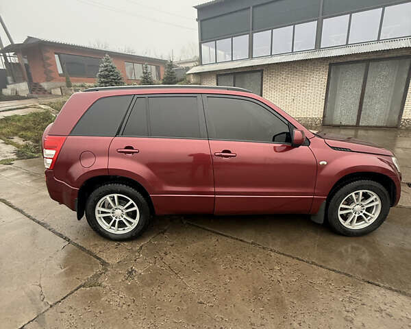 Красный Сузуки Гранд Витара, объемом двигателя 2 л и пробегом 277 тыс. км за 6700 $, фото 4 на Automoto.ua