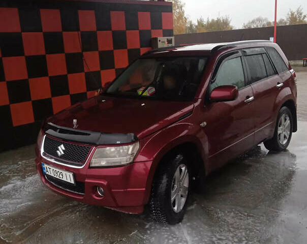 Червоний Сузукі Гранд Вітара, об'ємом двигуна 2 л та пробігом 295 тис. км за 6800 $, фото 1 на Automoto.ua