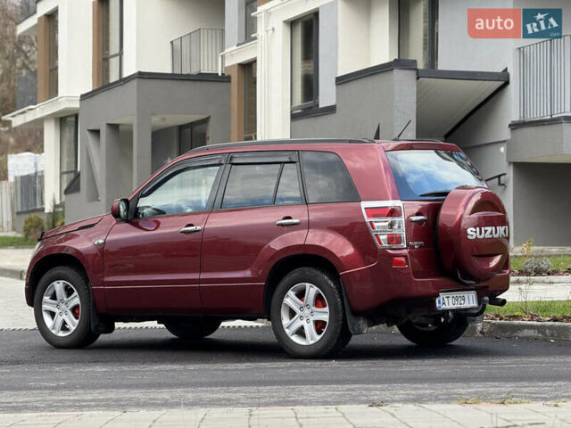 Червоний Сузукі Гранд Вітара, об'ємом двигуна 2 л та пробігом 281 тис. км за 6200 $, фото 5 на Automoto.ua