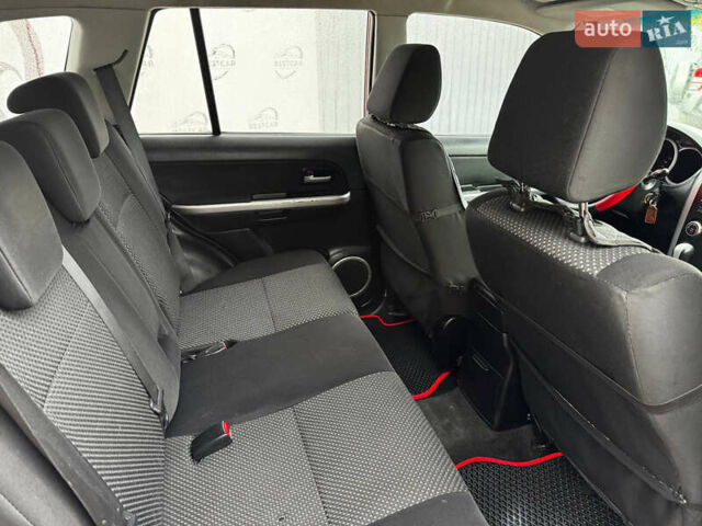 Красный Сузуки Гранд Витара, объемом двигателя 2 л и пробегом 195 тыс. км за 7500 $, фото 16 на Automoto.ua