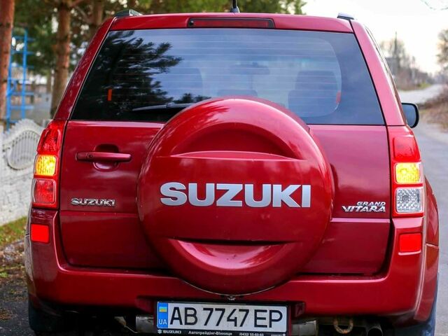 Червоний Сузукі Гранд Вітара, об'ємом двигуна 2.7 л та пробігом 208 тис. км за 8300 $, фото 1 на Automoto.ua