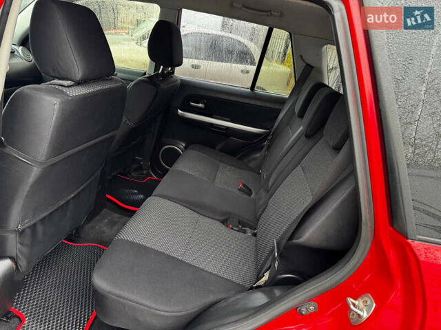 Красный Сузуки Гранд Витара, объемом двигателя 2 л и пробегом 195 тыс. км за 7500 $, фото 16 на Automoto.ua