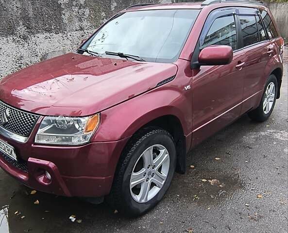 Сузуки Гранд Витара 2007 в Конотопе на Automoto.ua Красный Сузуки Гранд Витара, объемом двигателя 2.7 л и пробегом 176 тыс. км за 5900 $, фото 6 на Automoto.ua