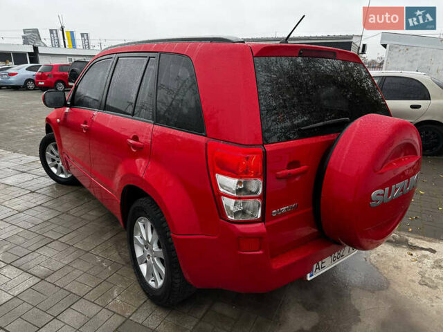 Червоний Сузукі Гранд Вітара, об'ємом двигуна 2 л та пробігом 195 тис. км за 7500 $, фото 2 на Automoto.ua