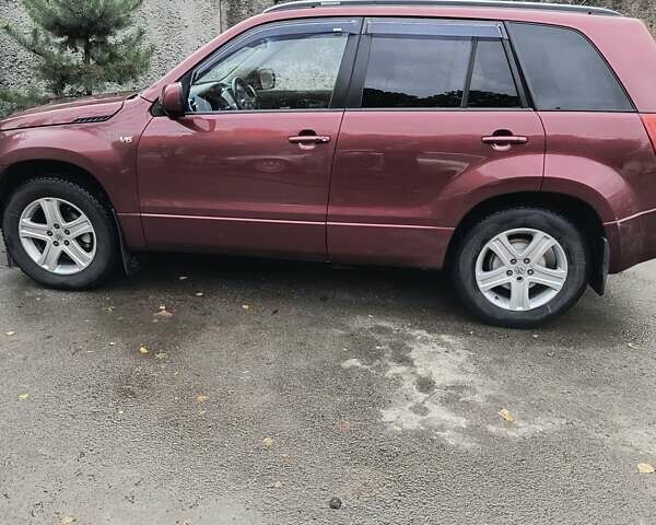 Сузуки Гранд Витара 2007 в Конотопе на Automoto.ua Красный Сузуки Гранд Витара, объемом двигателя 2.7 л и пробегом 176 тыс. км за 5900 $, фото 17 на Automoto.ua