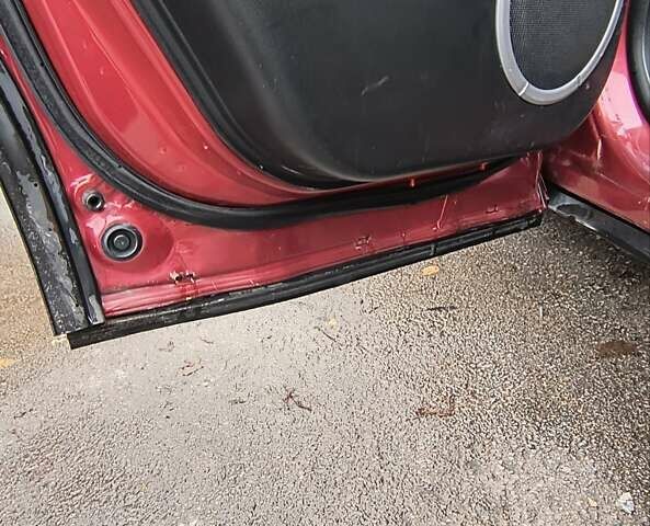 Сузуки Гранд Витара 2007 в Конотопе на Automoto.ua Красный Сузуки Гранд Витара, объемом двигателя 2.7 л и пробегом 176 тыс. км за 5900 $, фото 26 на Automoto.ua