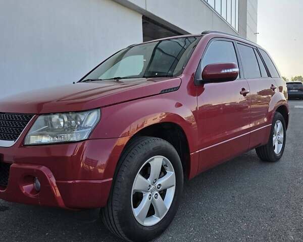 Червоний Сузукі Гранд Вітара, об'ємом двигуна 2.4 л та пробігом 161 тис. км за 10000 $, фото 2 на Automoto.ua