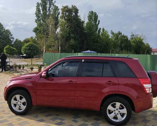 Червоний Сузукі Гранд Вітара, об'ємом двигуна 2.4 л та пробігом 172 тис. км за 8450 $, фото 6 на Automoto.ua