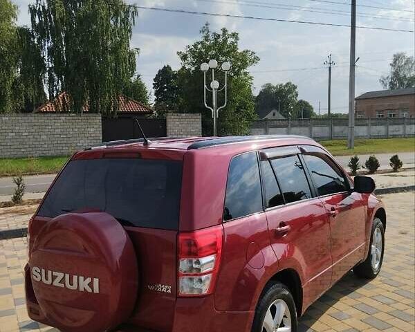 Червоний Сузукі Гранд Вітара, об'ємом двигуна 2.4 л та пробігом 172 тис. км за 8450 $, фото 3 на Automoto.ua