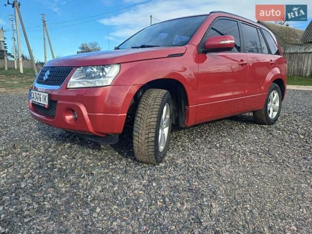 Красный Сузуки Гранд Витара, объемом двигателя 2.39 л и пробегом 100 тыс. км за 10500 $, фото 9 на Automoto.ua