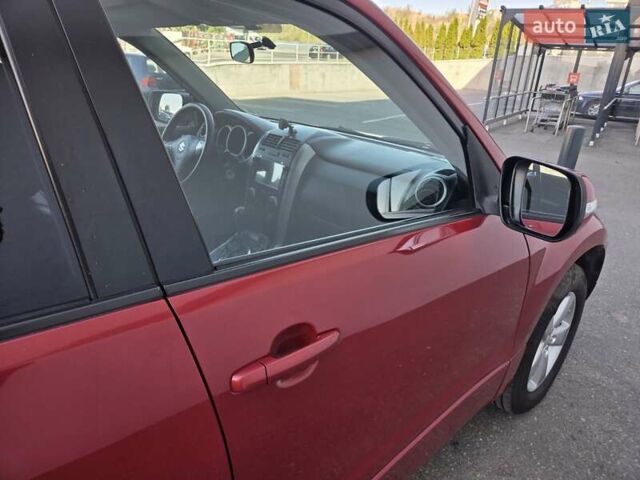 Червоний Сузукі Гранд Вітара, об'ємом двигуна 2.4 л та пробігом 161 тис. км за 10000 $, фото 9 на Automoto.ua