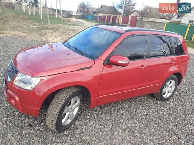 Красный Сузуки Гранд Витара, объемом двигателя 2.39 л и пробегом 100 тыс. км за 10500 $, фото 6 на Automoto.ua