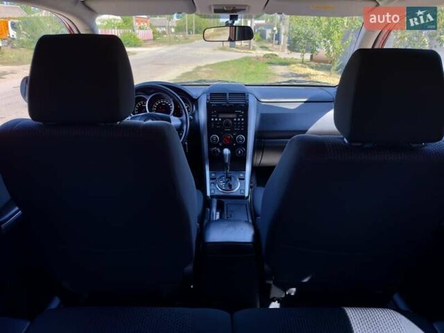 Красный Сузуки Гранд Витара, объемом двигателя 2.39 л и пробегом 35 тыс. км за 13900 $, фото 14 на Automoto.ua