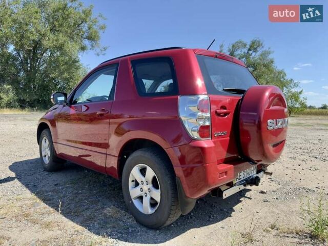 Красный Сузуки Гранд Витара, объемом двигателя 2.39 л и пробегом 35 тыс. км за 13900 $, фото 4 на Automoto.ua