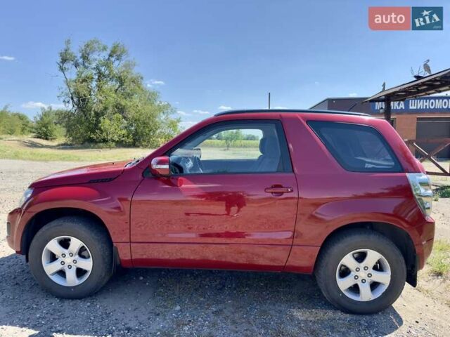 Красный Сузуки Гранд Витара, объемом двигателя 2.39 л и пробегом 35 тыс. км за 13900 $, фото 3 на Automoto.ua