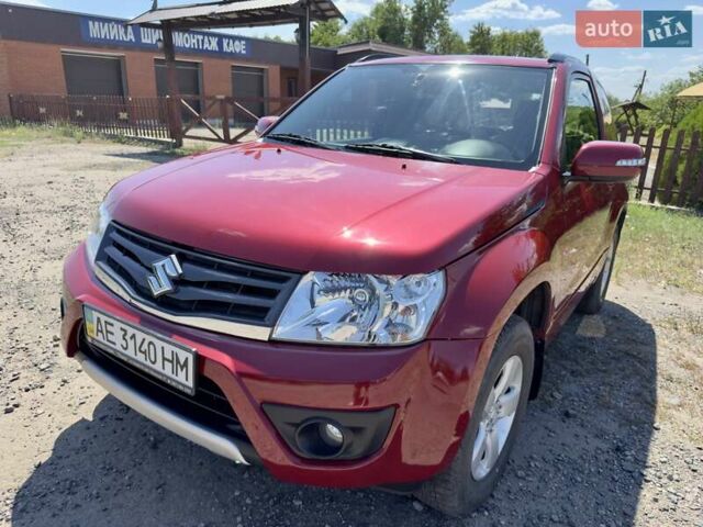 Красный Сузуки Гранд Витара, объемом двигателя 2.39 л и пробегом 35 тыс. км за 13900 $, фото 2 на Automoto.ua