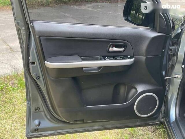 Сузукі Гранд Вітара, об'ємом двигуна 2 л та пробігом 148 тис. км за 8990 $, фото 12 на Automoto.ua