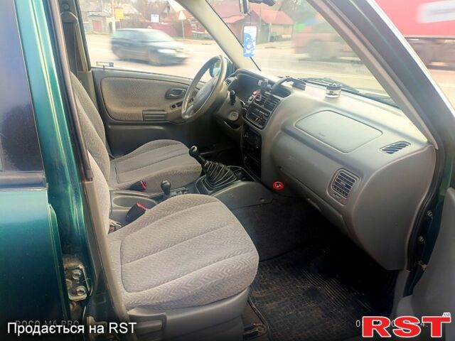 Сузуки Гранд Витара, объемом двигателя 2 л и пробегом 286 тыс. км за 2900 $, фото 7 на Automoto.ua