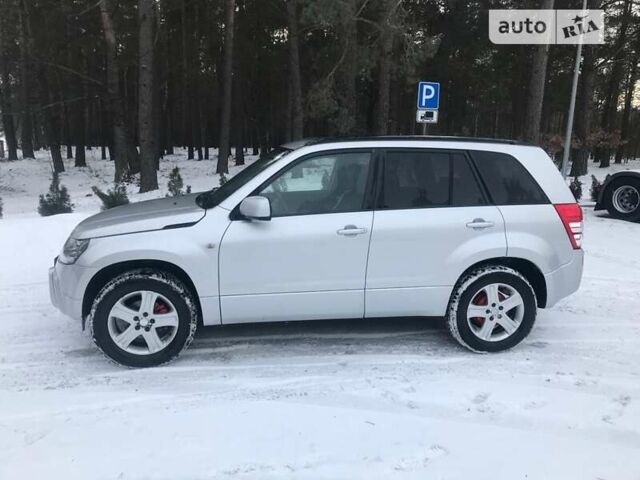 Сузуки Гранд Витара, объемом двигателя 2 л и пробегом 234 тыс. км за 7200 $, фото 3 на Automoto.ua