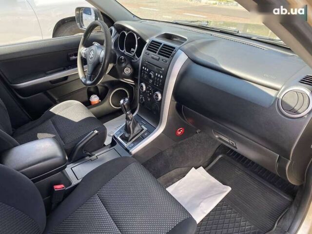 Сузуки Гранд Витара, объемом двигателя 0 л и пробегом 199 тыс. км за 5800 $, фото 9 на Automoto.ua