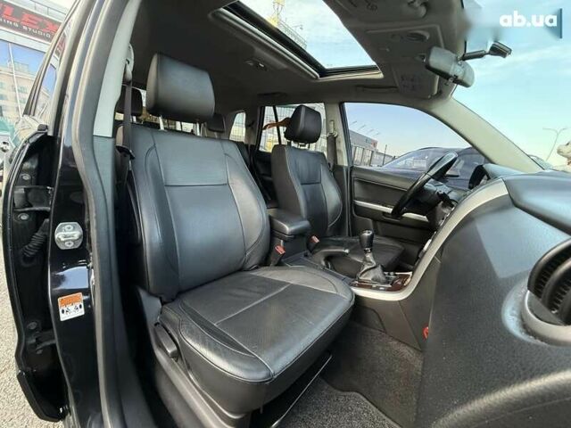 Сузуки Гранд Витара, объемом двигателя 2.4 л и пробегом 143 тыс. км за 9999 $, фото 14 на Automoto.ua