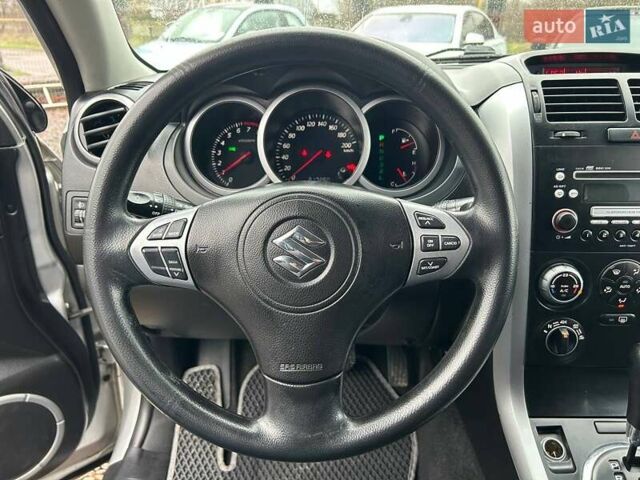 Сузуки Гранд Витара, объемом двигателя 2 л и пробегом 217 тыс. км за 6900 $, фото 16 на Automoto.ua