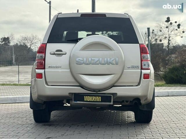Сузуки Гранд Витара, объемом двигателя 2 л и пробегом 242 тыс. км за 7500 $, фото 14 на Automoto.ua