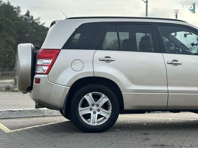 Сузуки Гранд Витара, объемом двигателя 2 л и пробегом 242 тыс. км за 7500 $, фото 11 на Automoto.ua