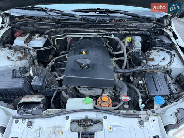 Сузуки Гранд Витара, объемом двигателя 2 л и пробегом 306 тыс. км за 5450 $, фото 14 на Automoto.ua