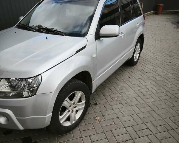 Сузуки Гранд Витара 2007 в Хмельницком на Automoto.ua Сузуки Гранд Витара, объемом двигателя 2 л и пробегом 316 тыс. км за 5800 $, фото 2 на Automoto.ua