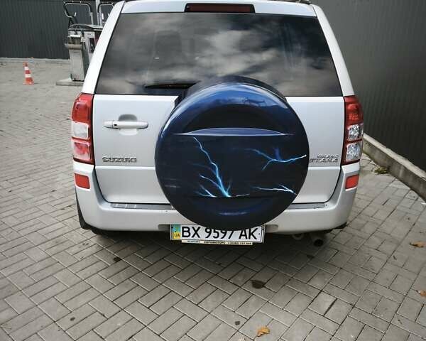 Сузуки Гранд Витара 2007 в Хмельницком на Automoto.ua Сузуки Гранд Витара, объемом двигателя 2 л и пробегом 316 тыс. км за 5800 $, фото 1 на Automoto.ua