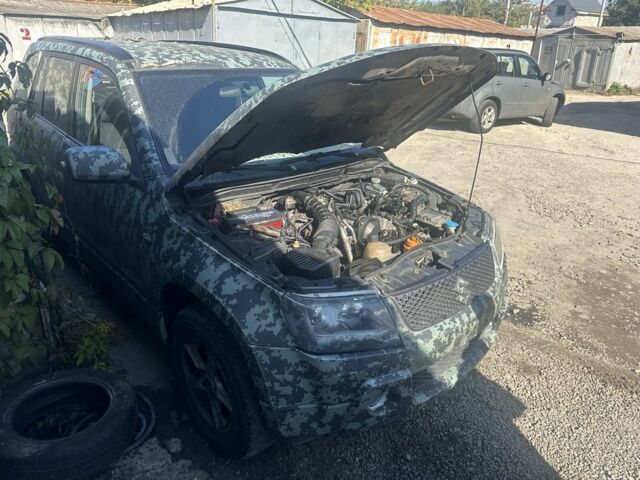 Сузуки Гранд Витара, объемом двигателя 2 л и пробегом 170 тыс. км за 1900 $, фото 3 на Automoto.ua