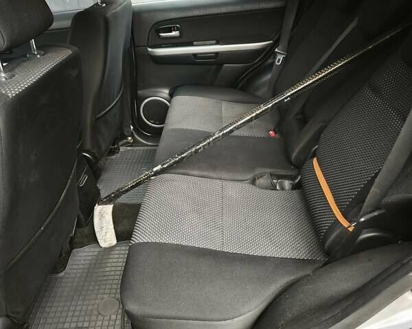 Сузуки Гранд Витара 2007 в Хмельницком на Automoto.ua Сузуки Гранд Витара, объемом двигателя 2 л и пробегом 316 тыс. км за 5800 $, фото 8 на Automoto.ua