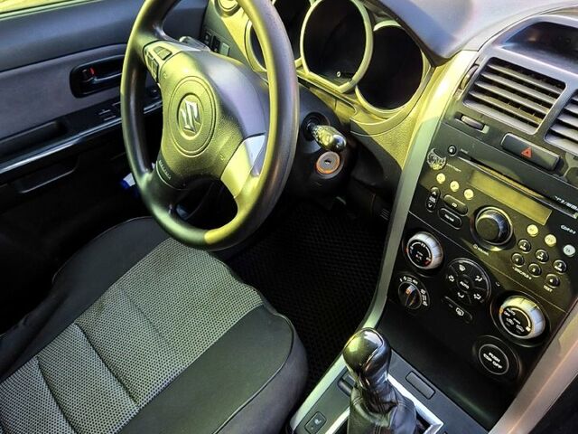 Сузукі Гранд Вітара, об'ємом двигуна 1.9 л та пробігом 230 тис. км за 6300 $, фото 5 на Automoto.ua