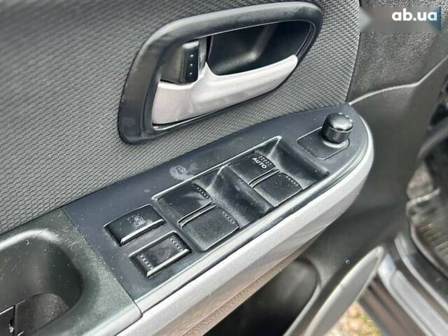 Сузукі Гранд Вітара, об'ємом двигуна 2 л та пробігом 209 тис. км за 7500 $, фото 9 на Automoto.ua